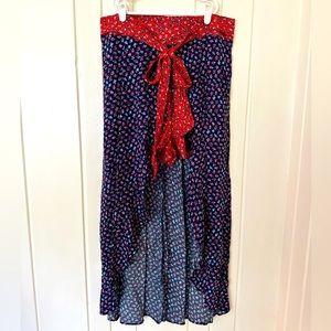 Xhilaration Train Skirt with Shorts. 100% Rayon. Size M.